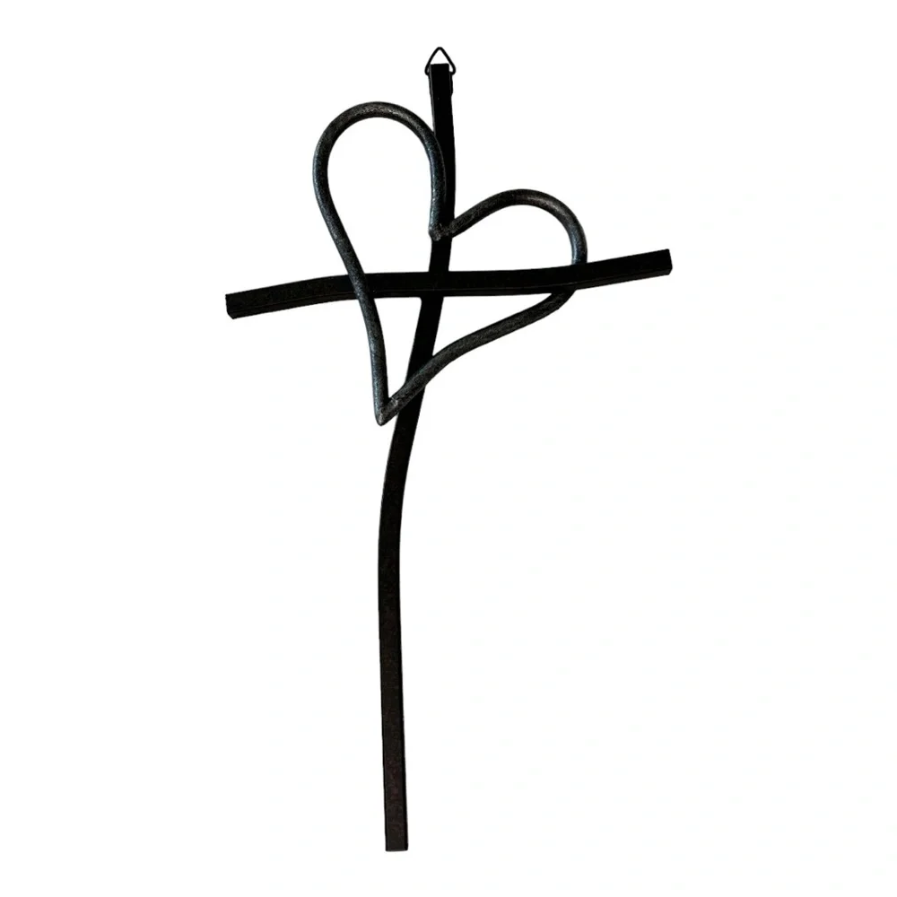Iron cross and Heart Home Decor - Picture 1 of 2